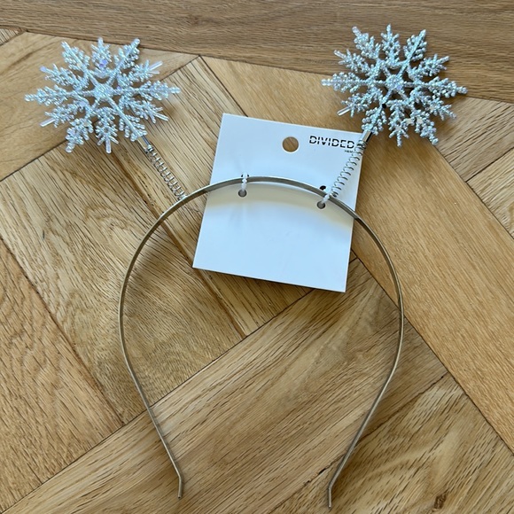 Snow Ice Queen Winter Wonderland Snowflake Glitter Headband NWT - Picture 1 of 3